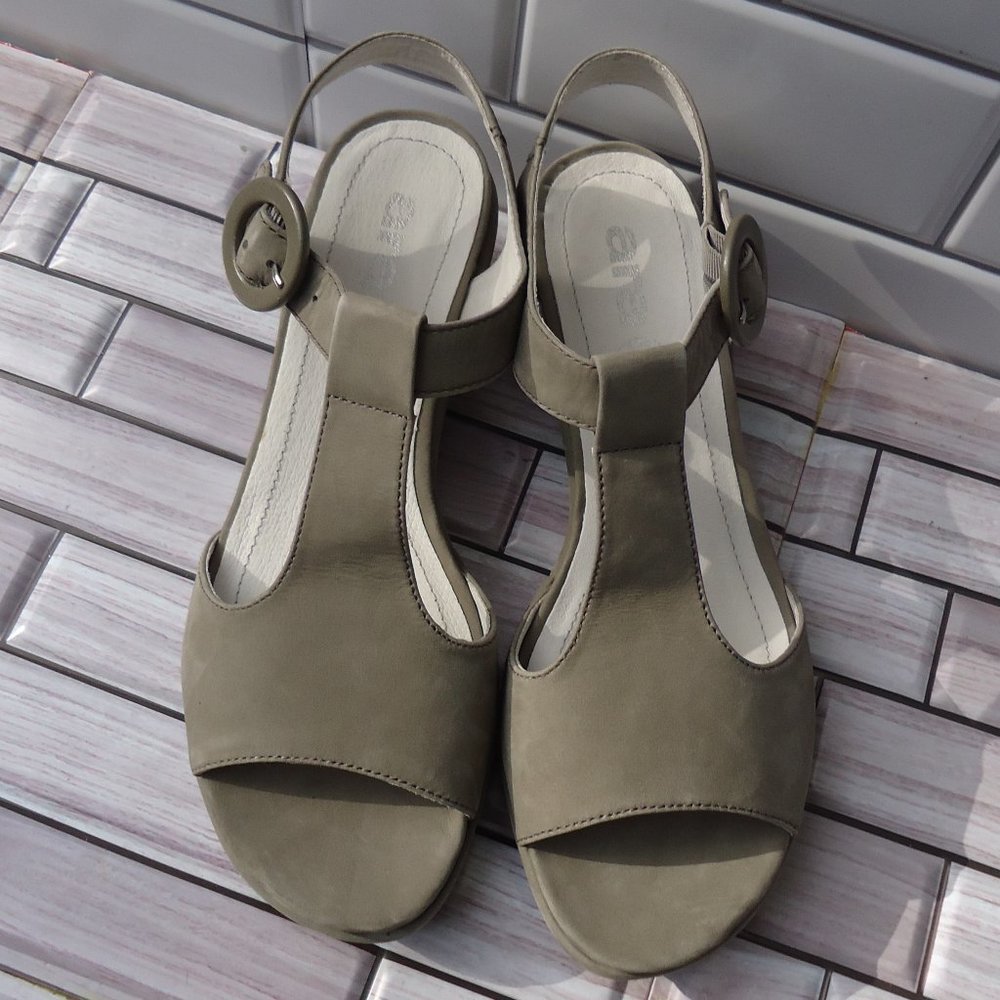 SIZE US 8.5. ARA Luftpolster nubuck leather slingback wedge sandals. - Picture 2 of 16